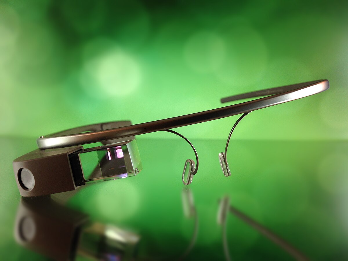 Smart Glasses: Timeline