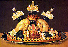Dressage symétrique de poulets à la verticale et de biais dans un plat.