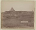 Devils Tower and Mo. Buttes. Ryan's Ranch in foreground, 2 miles from Camera to Tower (1890, LC-DIG-ppmsc-02643)