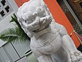 Guardian Lion Outside Grauman's Chinese Theatre.jpg