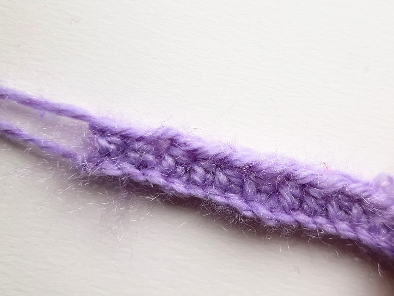 File:Half double Crochet.jpg