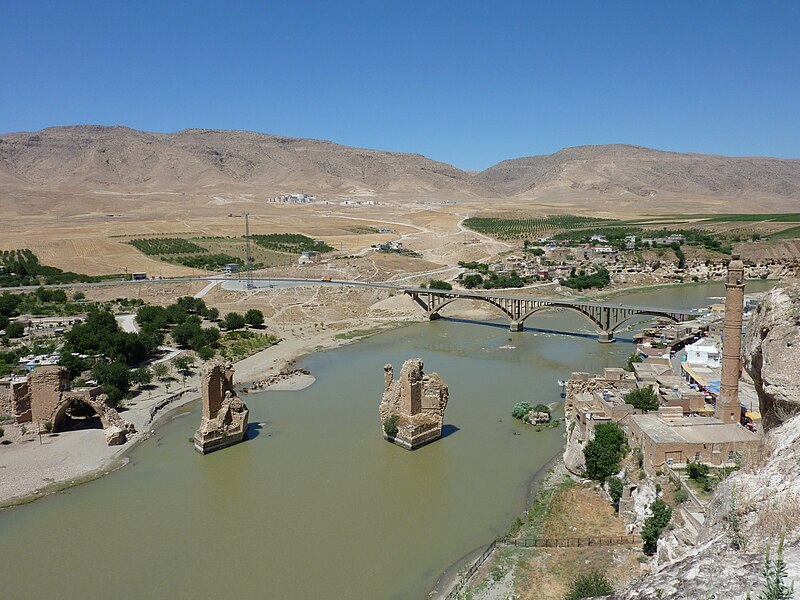 File:Hasankeyf Tigris Bridge 2012.jpg