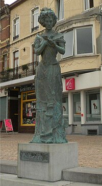 Monumento a S.  Adelgunde a Maubeuge, Francia