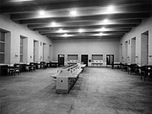 Dissection room at the University of Helsinki in Finland in 1928 Helsingin yliopiston dissektiosali.jpg