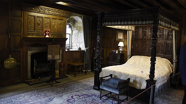 The bedroom of Henry VIII at Hever Castle
