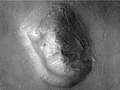 Сделанный камерой HiRISE снимок «лица» так называемого «Марсианского сфинкса», находящегося в области Кидония
