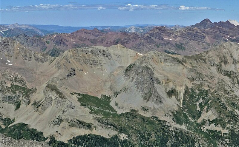 File:Hilliard Peak and Maroon Bells.jpg