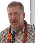 Honolulu-Bürgermeister Peter Carlisle beim Bahn-Groundbreaking 2011-02-22 CROP (cropped).jpg