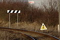 Čeština: Značení na trati č. 122 v Hostivicích u Prahy English: Train signs at train track no. 122 in Hostivice near Prague, CZ