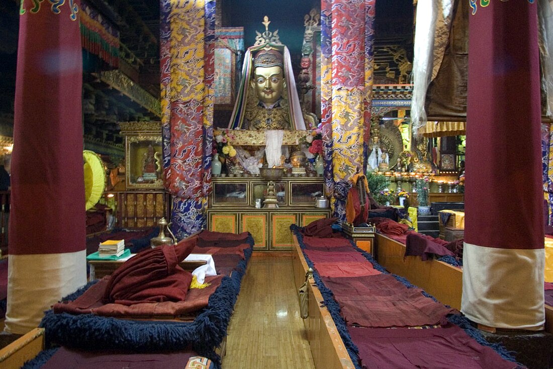 File:IMG 1026 Lhasa Jokhang.jpg