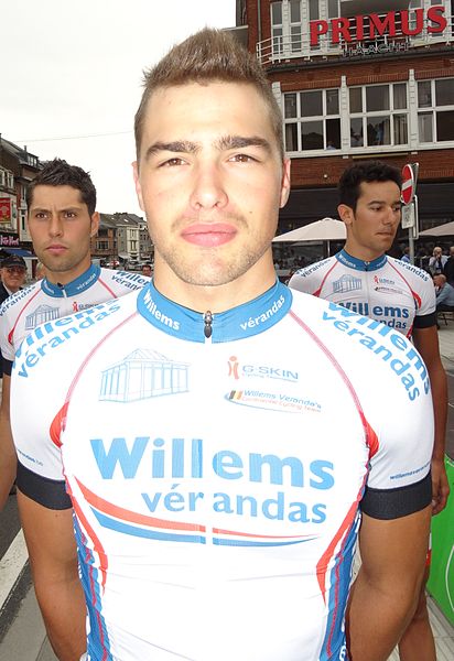 File:Jambes (Namur) - Tour de la province de Namur, étape 1, 6 août 2014, départ (B013).JPG