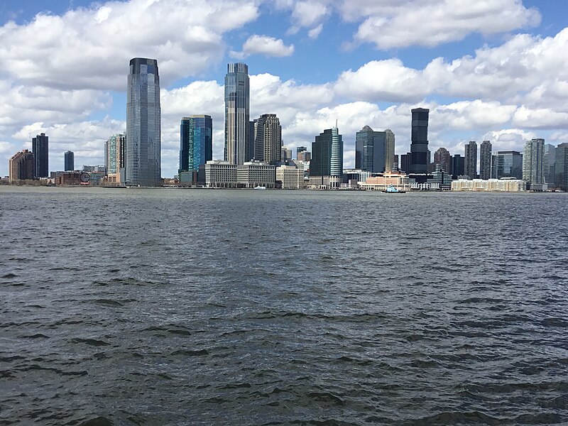 File:Jersey City Skyline April 2022 041.jpg