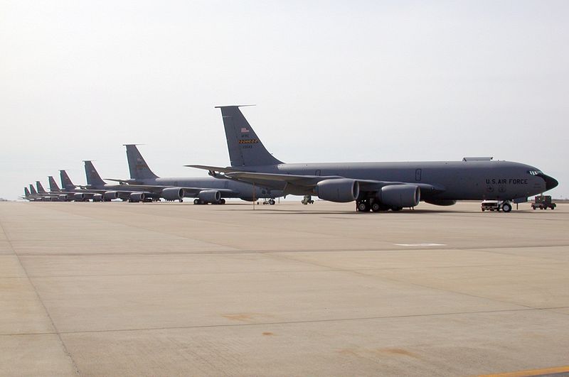 File:KC-135Rs 459th ARW at Andrews AFB 2004.jpg