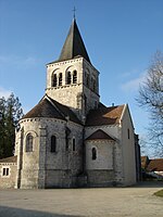 La Berthenoux (36) - Notre-Dame Kilisesi - önden görünüm.jpg