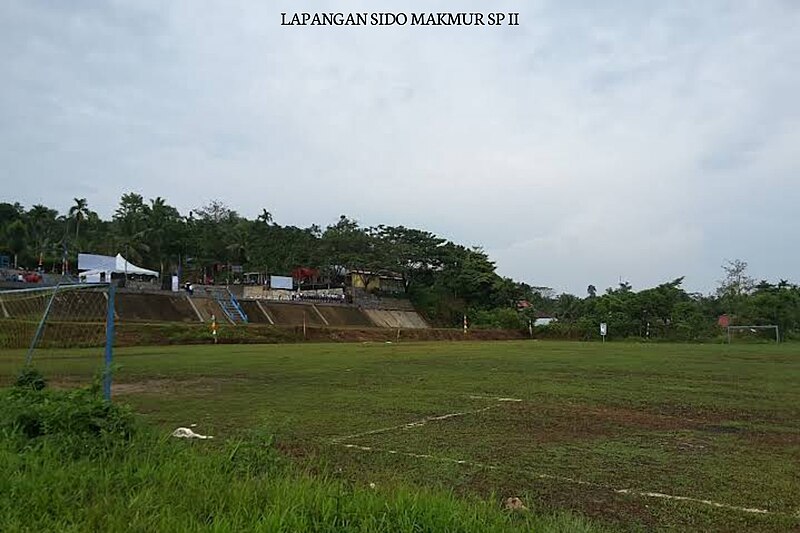 File:Lapangan Sido Makmur Mentawai.jpg