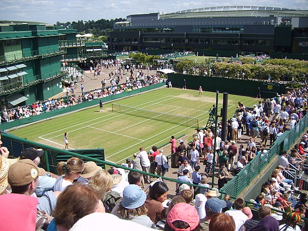 Laura Robson (left), in her first round juniors match against Alexa Guarachi