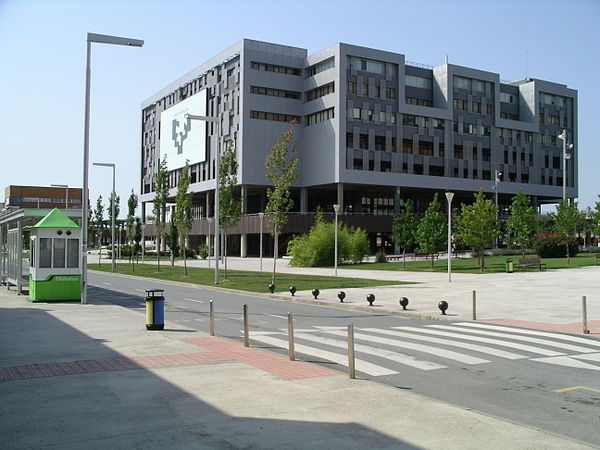 The central library building in the complex of Leioa