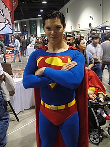 Long Beach Comic & Horror Con 2011 - Superman (6301702230).jpg