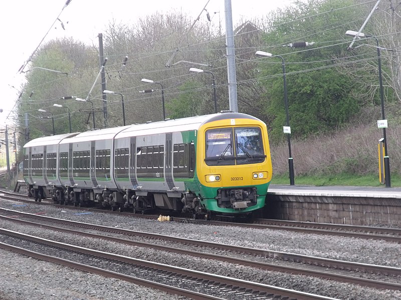 File:Longbridge Station - London Midland 323212 (6922019604).jpg