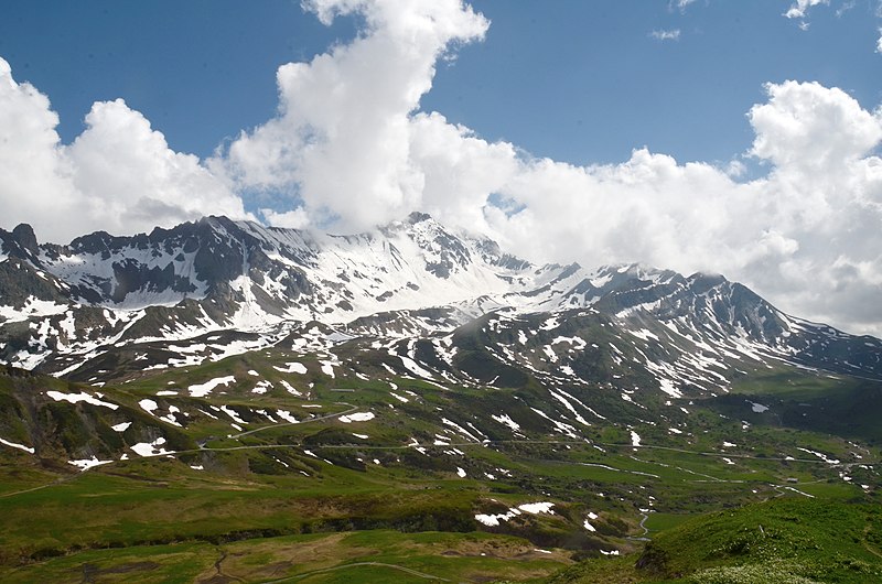 File:Looking South to Aiguille du Grand Fond 2920 m from Cormet de Roselend some 1900 m - panoramio.jpg