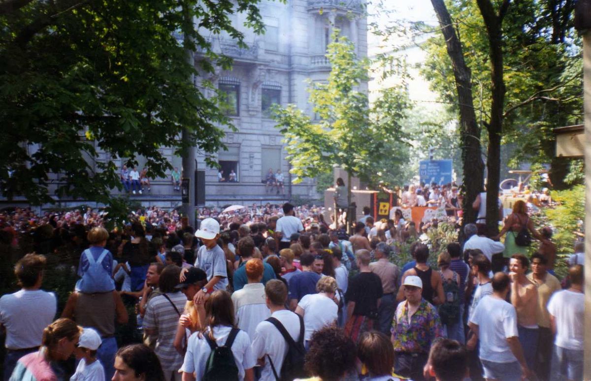 Парад 1998. Love Parade 1998. Love Parade in Berlin 1998. Парад любви 1929.