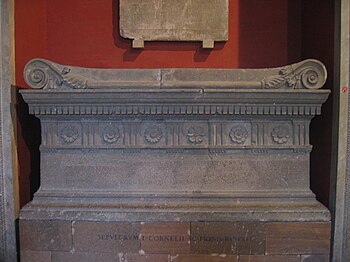 Der Sarcophag von Publius Cornelius Scipio Aemilianus Africanus im Vaticanischen Museum