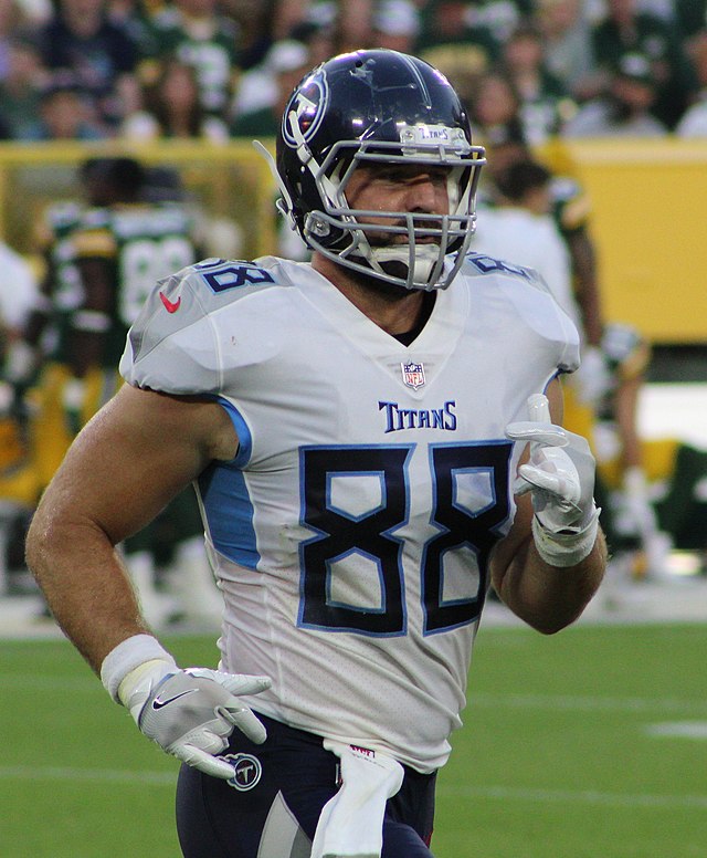 Luke Stocker appears set to carve out big roles as a fullback and tight end  - The Falcoholic