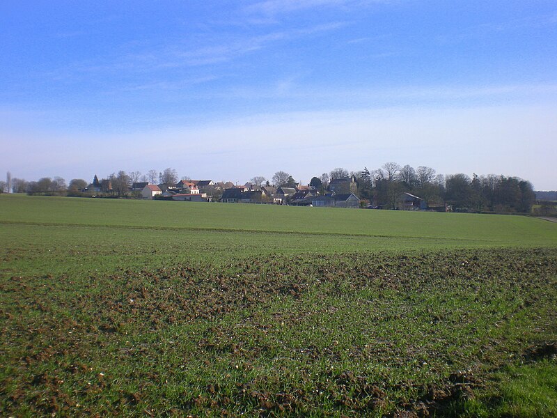 File:Maimbeville (Oise) - Vue du village depuis la route de Saint-Aubin.JPG