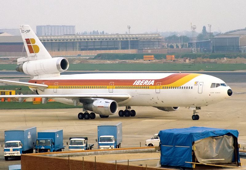 File:McDonnell Douglas DC-10-30, Iberia AN1108414.jpg