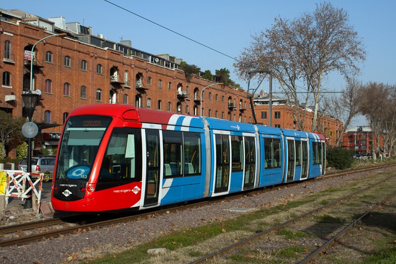 File:Metro Ligero 153.jpg