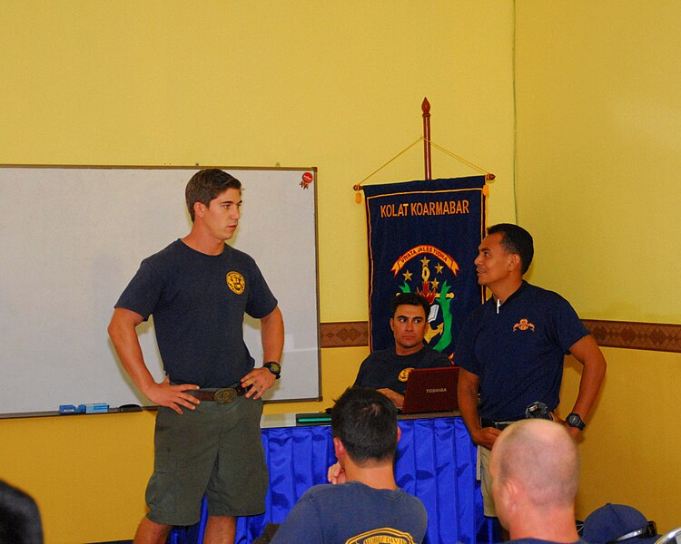 File:Navy Diver 2nd Class William Costa, attached to Mobile Diving and Salvague Unit 1, speaks to Republic of Indonesia Navy Sailor Lt. Thomas Fanulene during a subject matter expert exchange.jpg