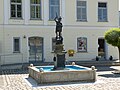 Brunnen vor der Alten Schule in Niederrieden