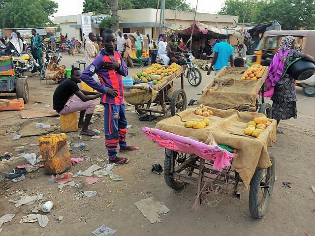 Mercado de rua em Dosso