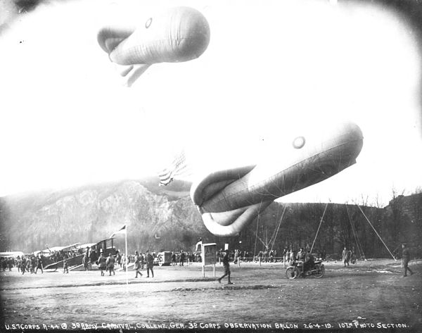 Observation Balloon demonstration at the Coblenz Aviation Show