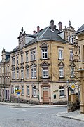 Tenement house (formerly with a restaurant), garden pavilion (on the corner of Lange Strasse), former wash house, old house (Brühl) and enclosure