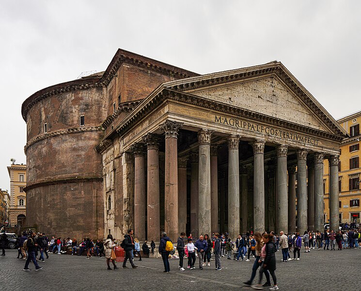 front side and top view of roman pantheon