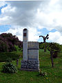 Čeština: Pomník obětem světových válek v obci Pavlov, okres Pelhřimov, kraj Vysočina. English: Memorial to those killed in the world wars in the municipality of Pavlov, Pelhřimov District, Vysočina Region, Czech Republic.