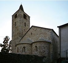 Igreja paroquial de San Venerio em La Spezia - exterior de Migliarina, área de abside e torre sineira.