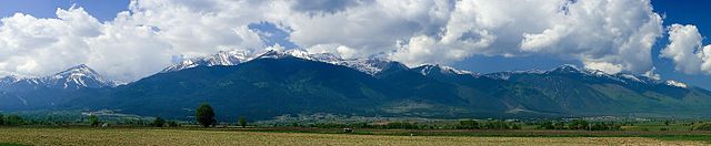 Panorama of Pirin from the Razlog Valley