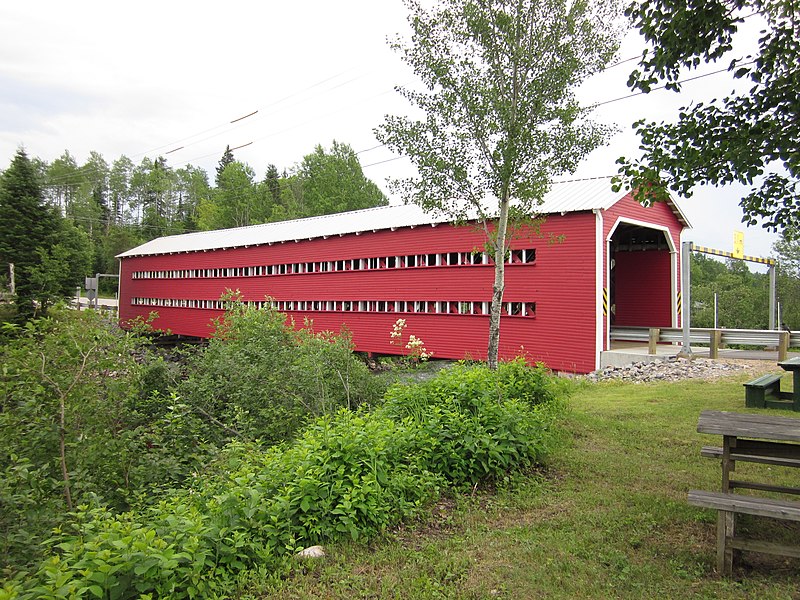 File:Pont Ducharme Ouest.jpg