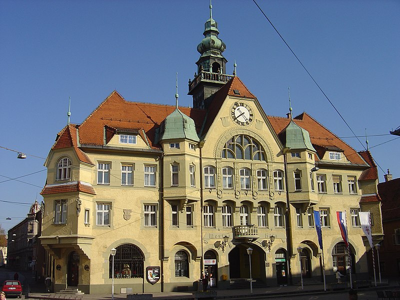 File:Ptuj Town Hall.JPG