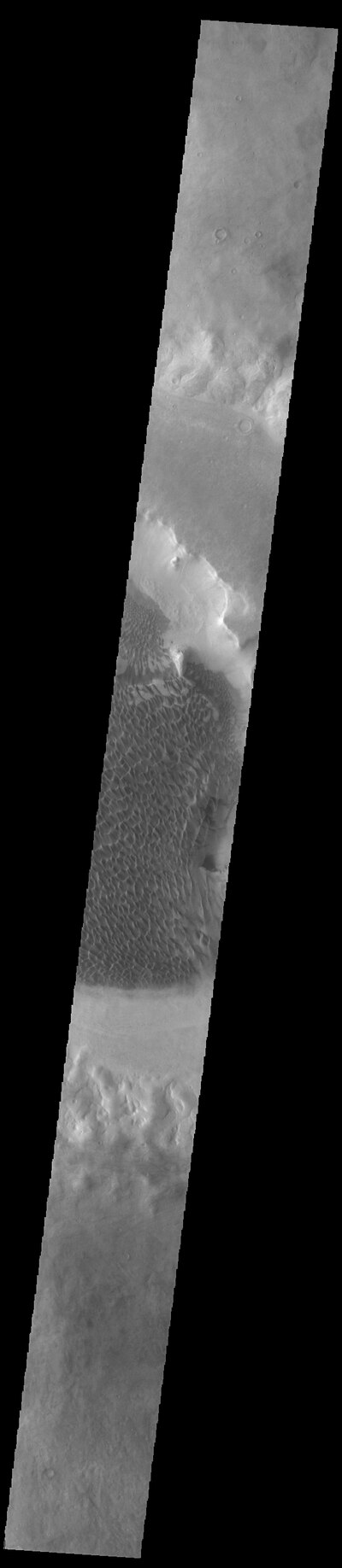Миниатюра для Файл:Rabe Crater Dunes (PIA25851).tiff