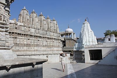 Rishabhdeo Jain temple (9710280717).jpg