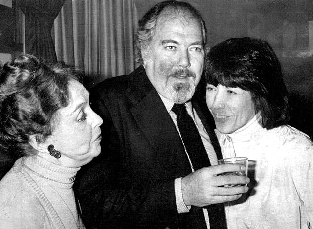 Altman with Lillian Gish and Lily Tomlin at Nashville awards ceremony in 1976