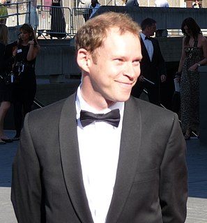 <span class="mw-page-title-main">Robert Webb</span> English comedian, presenter, actor and writer