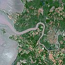 L'estuario della Charente e la città di Rochefort presi dal satellite Spot