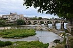 Rzymski most nad rzeką Vidourlerivr w dzielnicy Sommieres Gard we Francji - panoramio.jpg