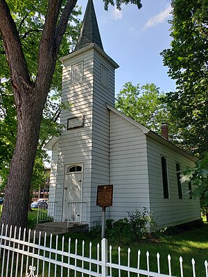 Salem Church Inver Grove Heights MN.jpg