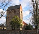 Village church with churchyard wall, tombs, hereditary funerals of the landowners Schneider and Neuhaus as well as memorial for the fallen