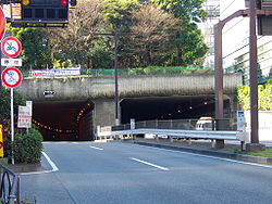 新宿御苑トンネル